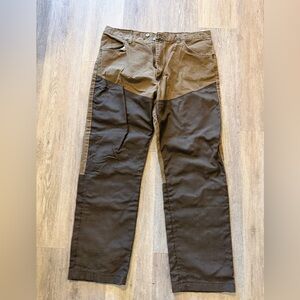 Wrangler Men's Cargo Pants in Dark Brown and Tan